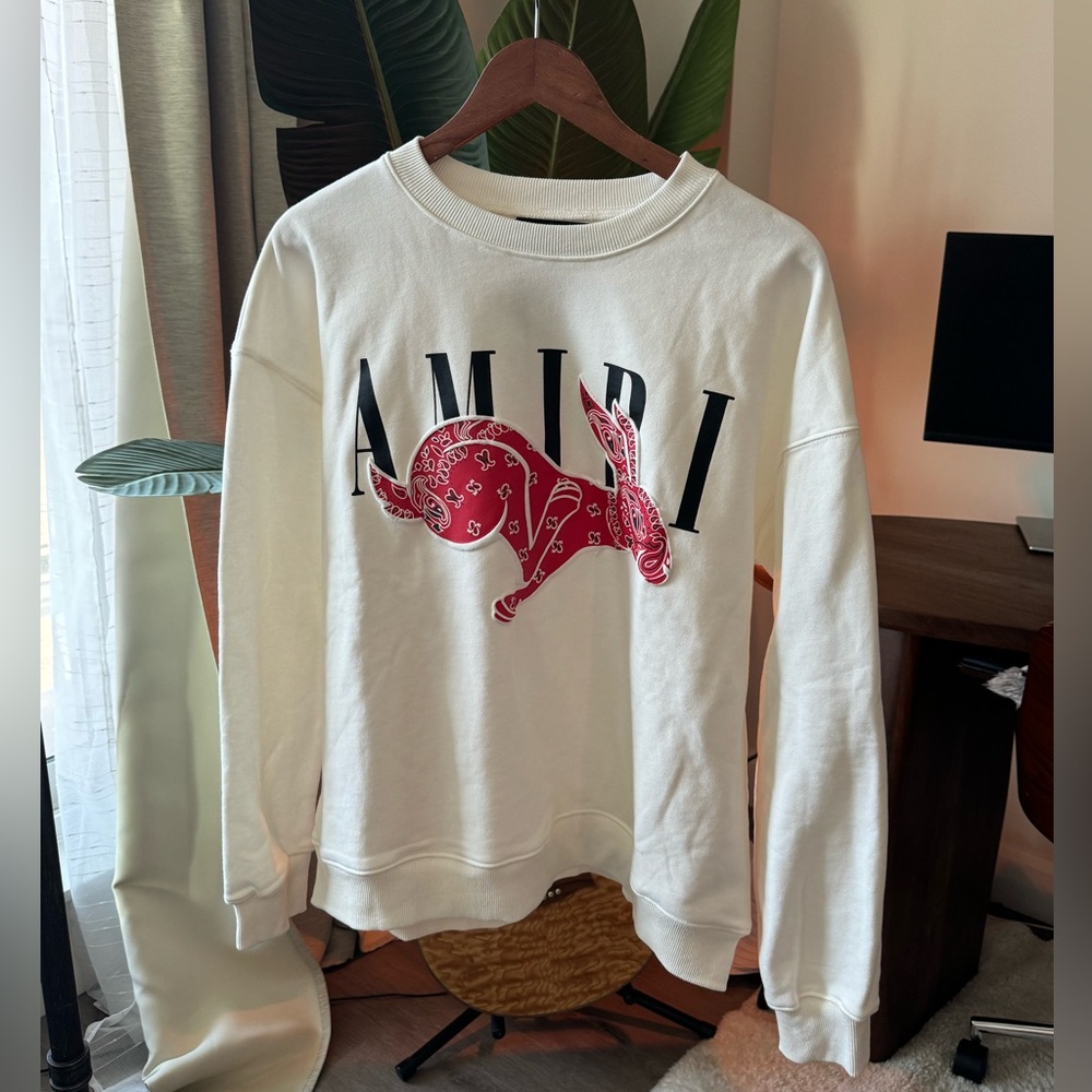 Amira white rabbit crew